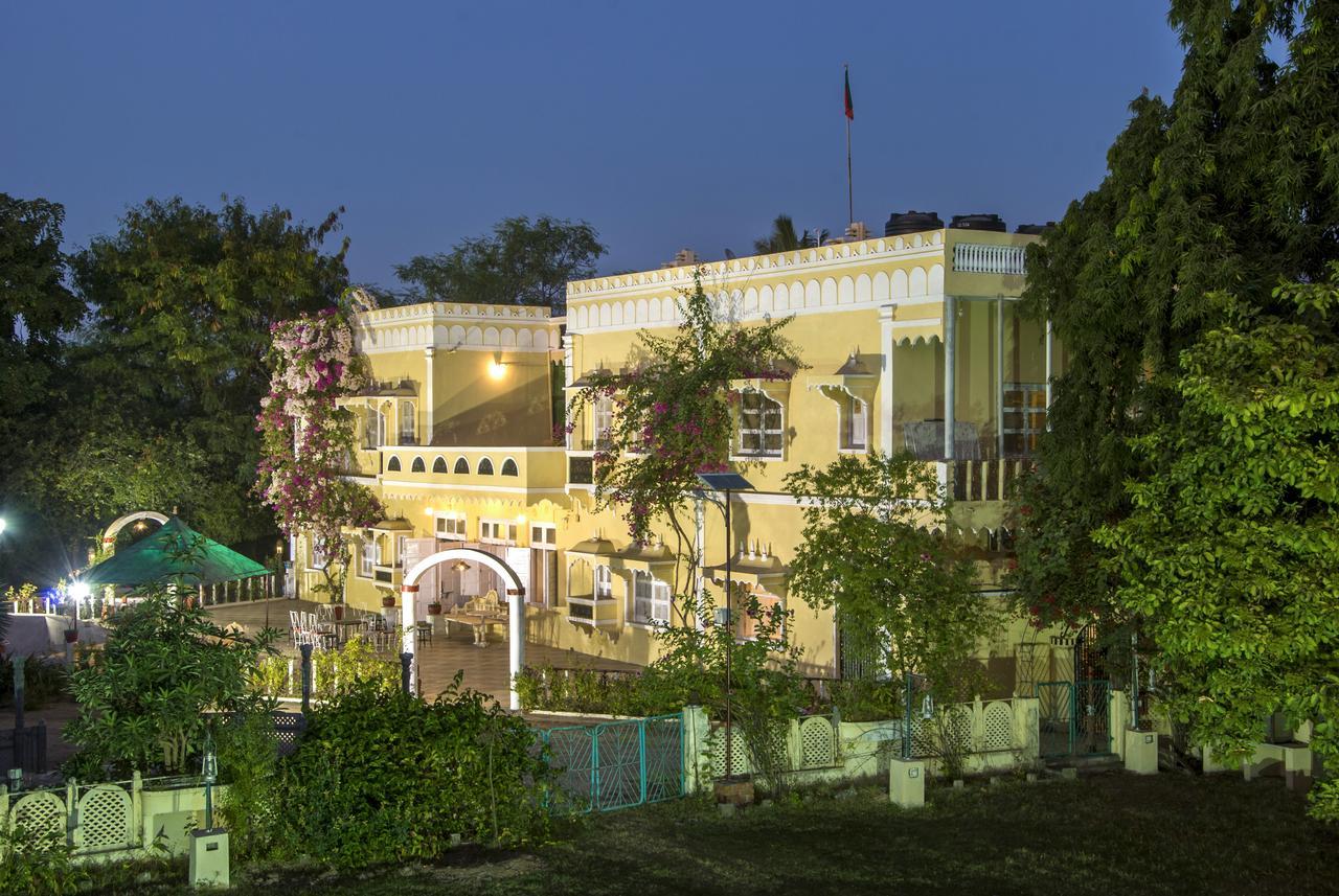 Garden Palace Heritage Homestays Vadasinor Esterno foto